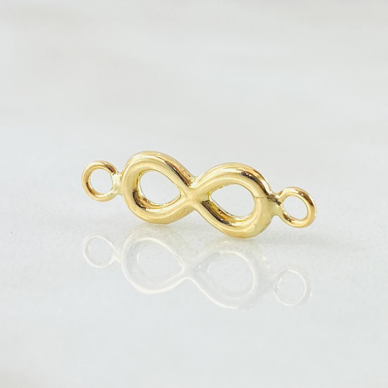 Charm Infinity 0.6gr / 1/4 in / 18K Gold