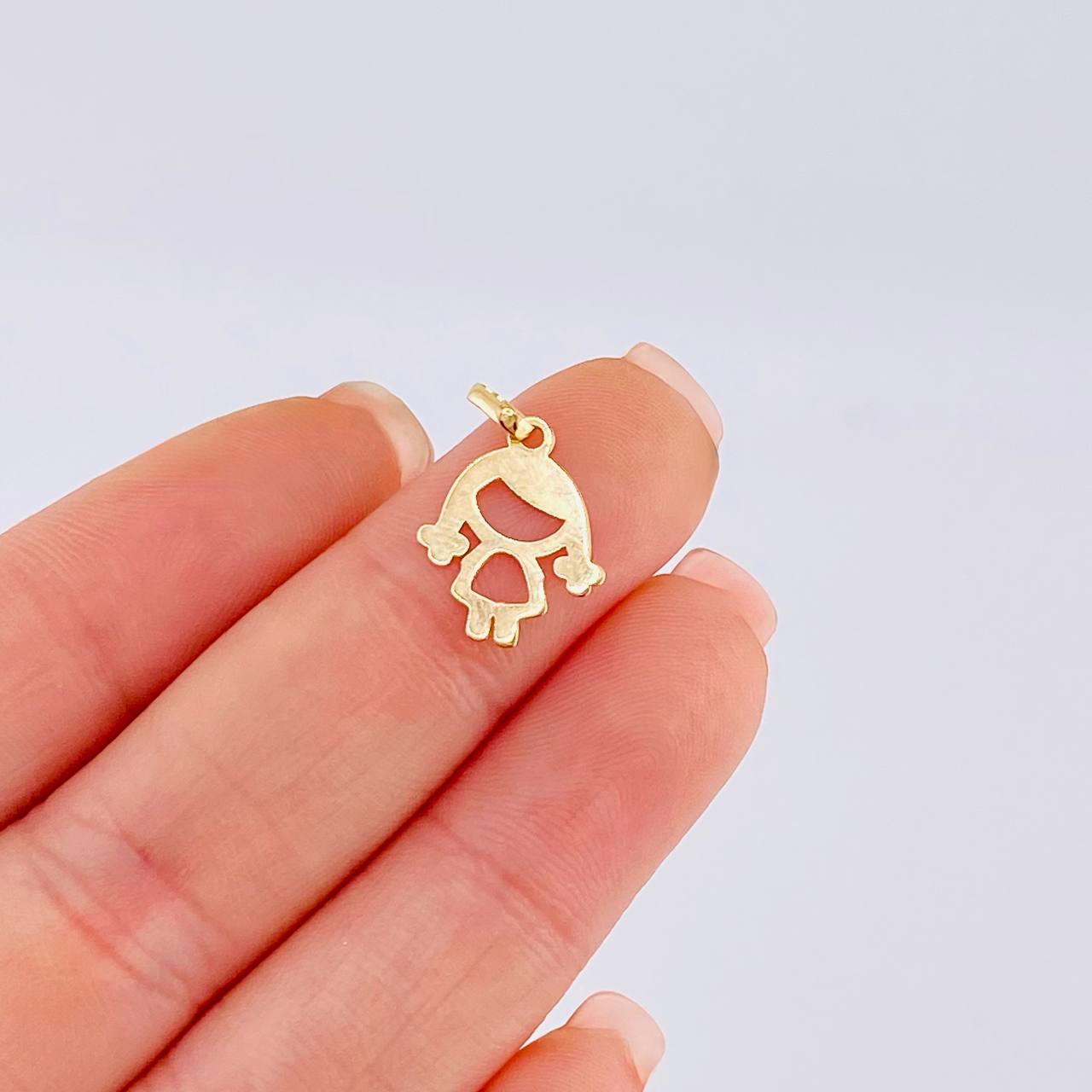 Dije Niña Silueta 0.45 g / 3/4 in Oro Amarillo 18K