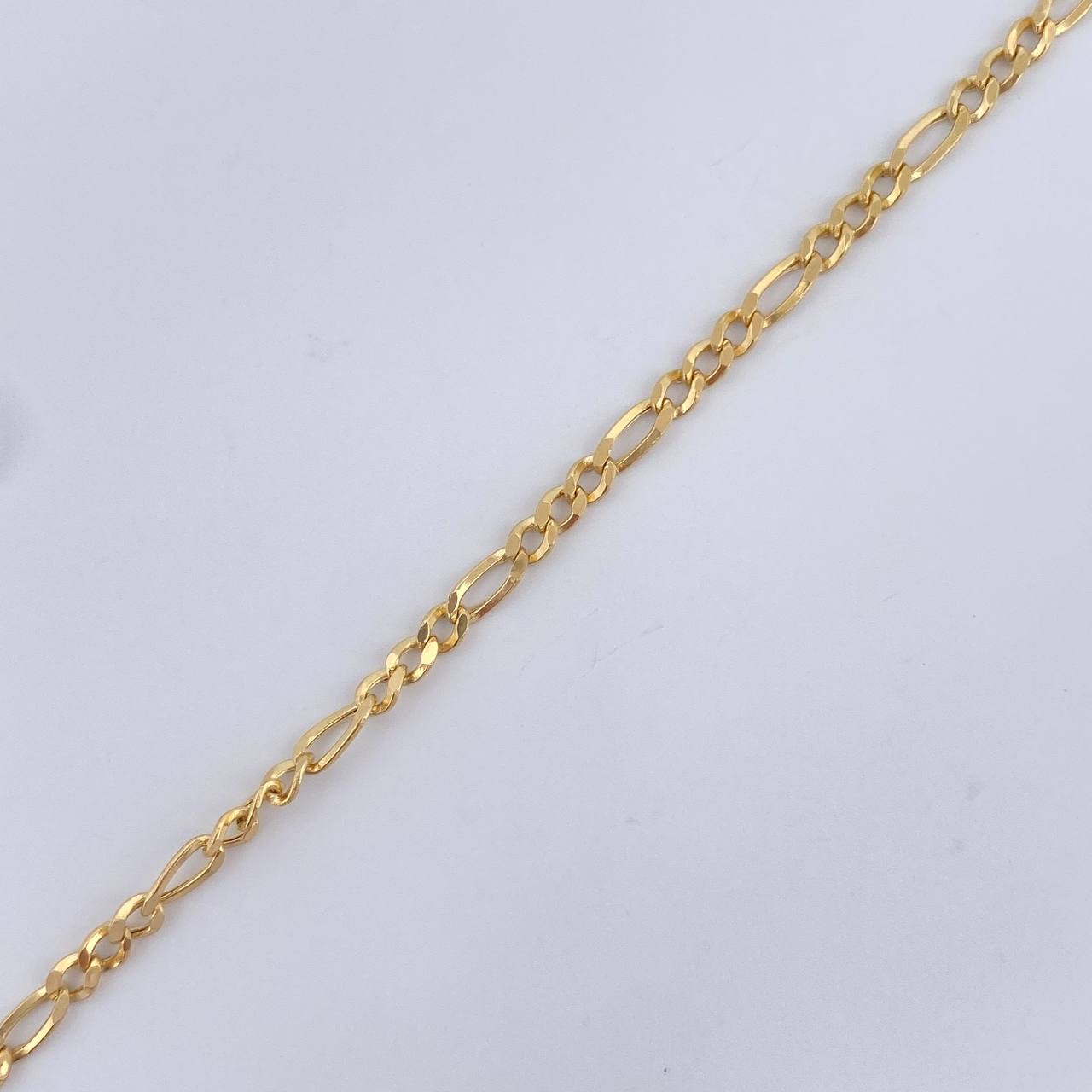 Pulso Figaro 1.1gr / 19.6cm / +1 Oro 18K &