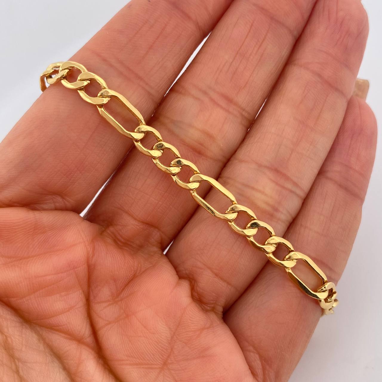 Figaro Bracelet 4.25gr / 7.5in / +0 18K Gold &