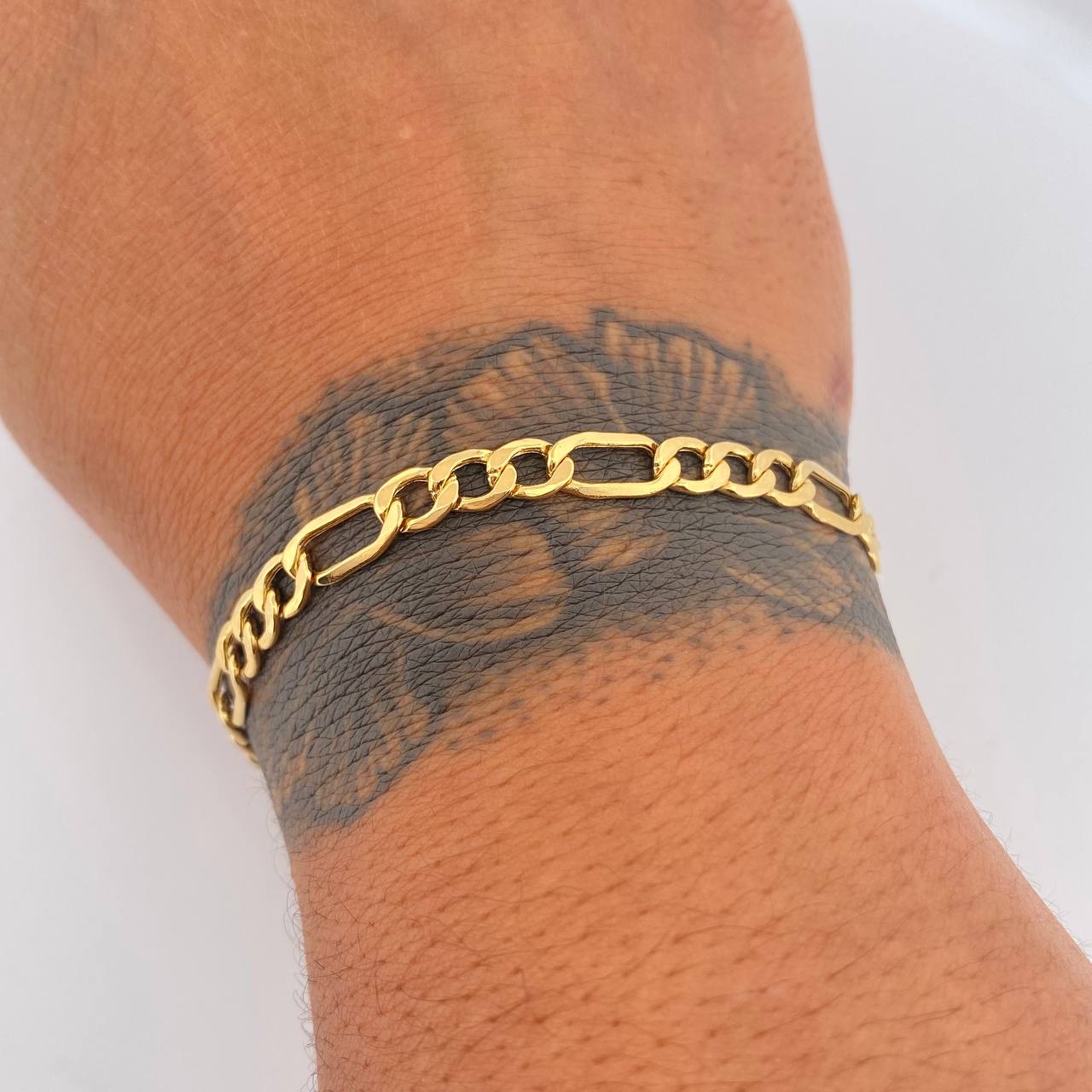 Figaro Bracelet 4.25gr / 7.5in / +0 18K Gold &