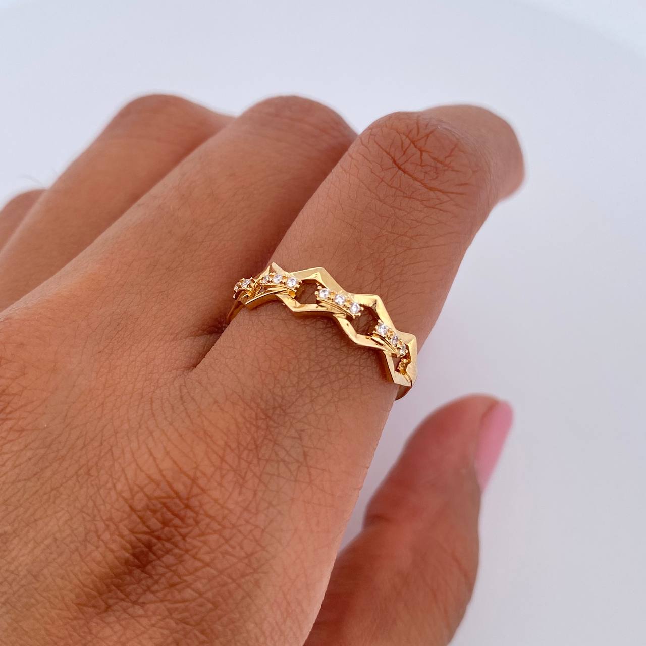 Churumbela Ring Rhombuses 1.65gr / Size 5 1/2 / White Zircons 18K Yellow Gold $