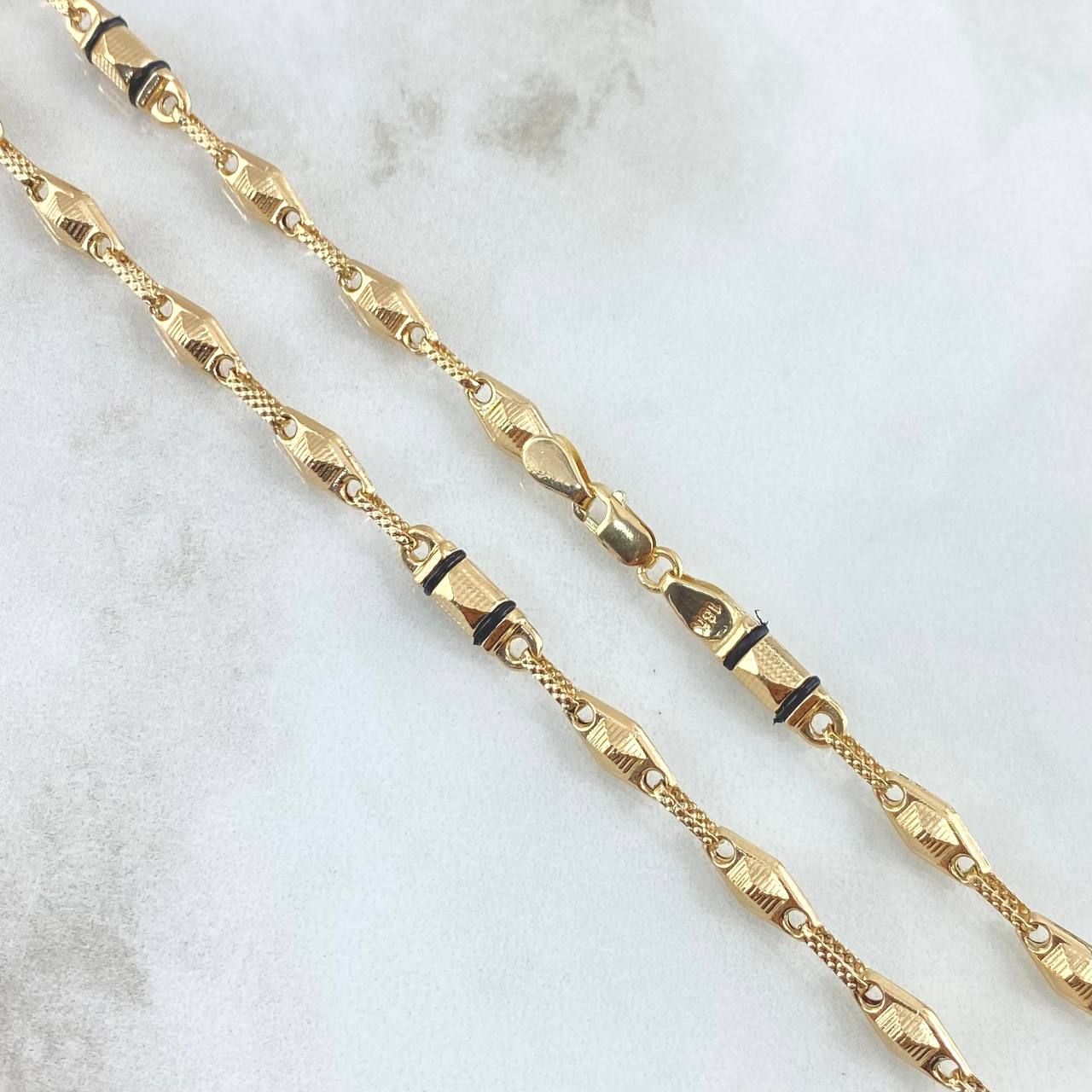 Cadena Rustica Rayada 3X1 11gr / 60cm / 4.5mm Punteada Cauchos Negros Oro Amarillo 18K