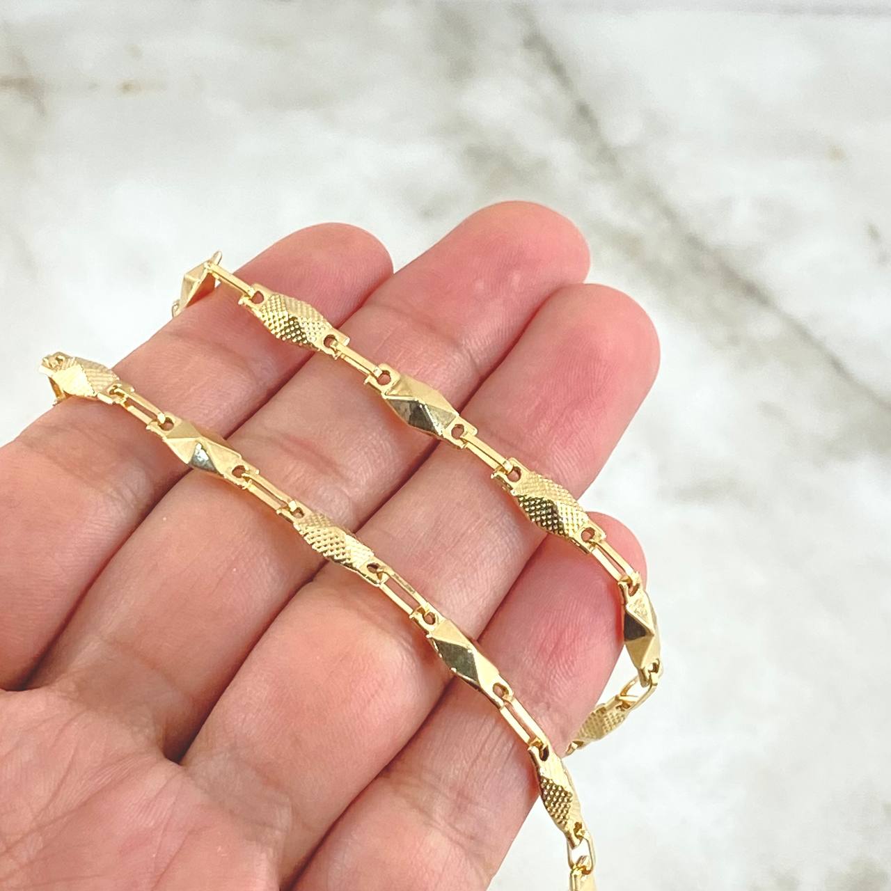 Rustic Chain Adige 10.55gr / 60cm / 4.6mm Textured Polished 18K Yellow Gold