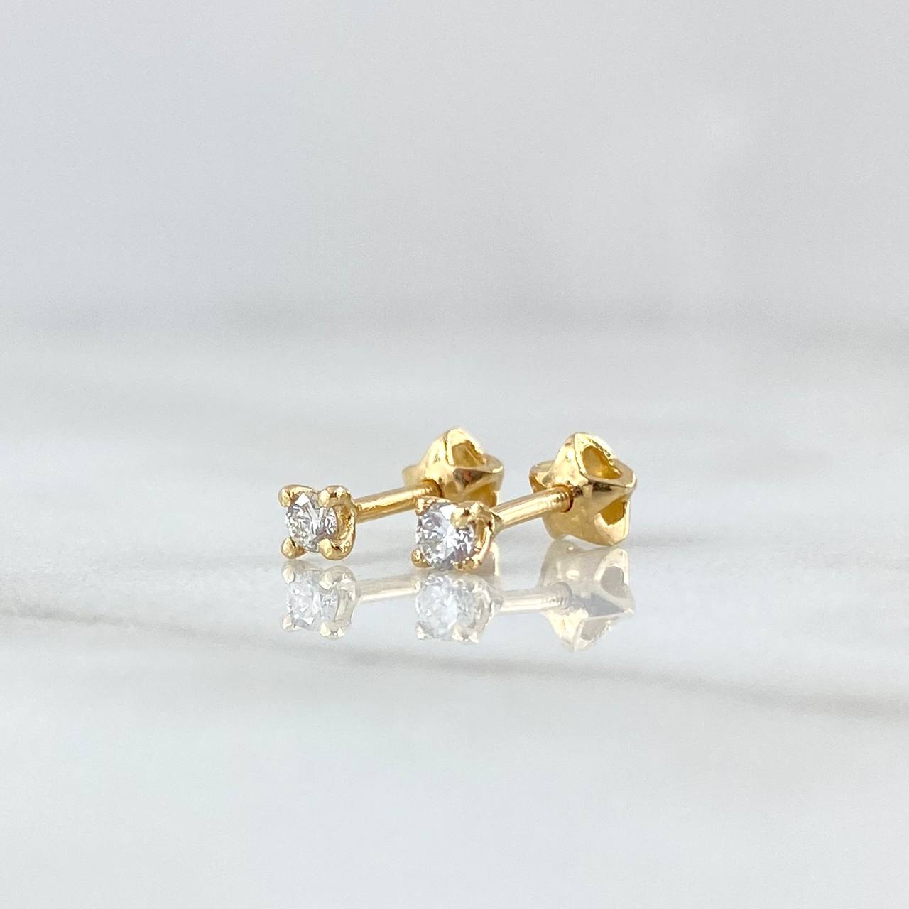 Topos Piedra Diamantes Blancos 16 Pts 0.75 g / in / 2.6 mm Oro Amarillo 18K