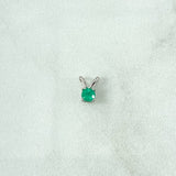 Dije Piedra Cruzada 0.4gr / 0.7cm / Esmeraldas 035Pts Oro Blanco 18K (Joya)