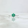 Six-Petal Flower Ring 1.3gr / Size 7 / Emeralds 07Pts 18K White Gold (Jewel)