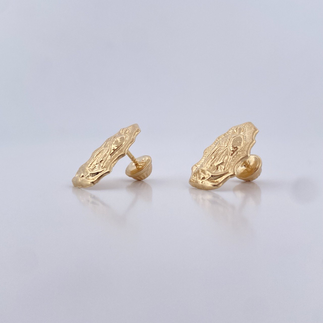 Virgin Guadalupe Stud Earrings 0.65gr / 18K Gold $