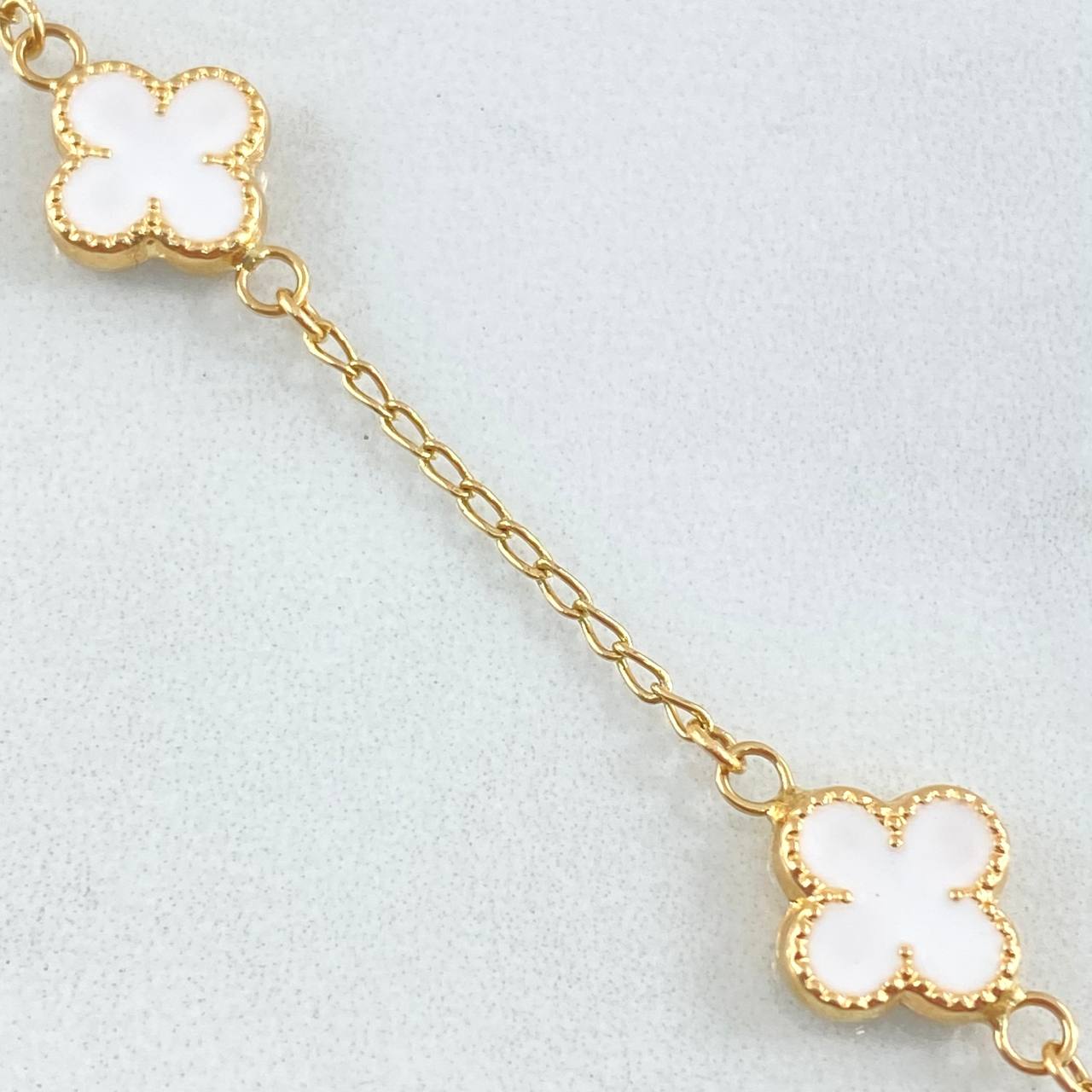 Pulso Espiga Trebol 3.15gr / 18cm / Oro 18K -
