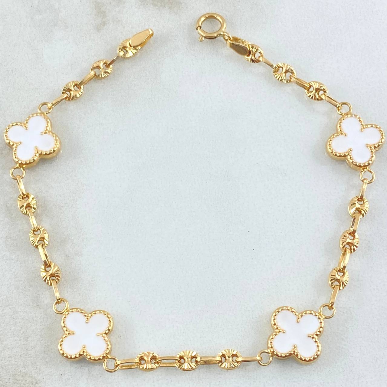 Bracelet GC Clover 3.9gr / 7.1in / 18K Gold -