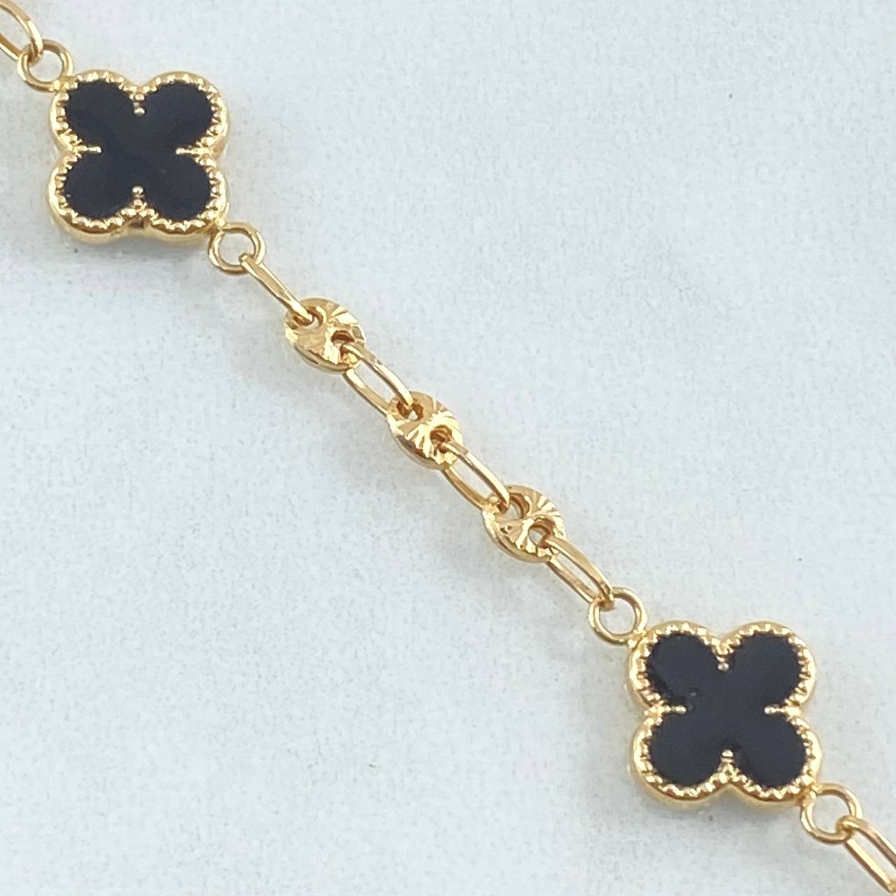 Bracelet GC Clover 4.15gr / 7.1in / 18K Gold -