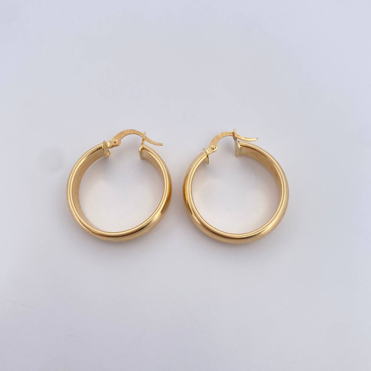 Hoop Earrings Nati 4.55gr / 2.8cm / 18K Yellow Gold $
