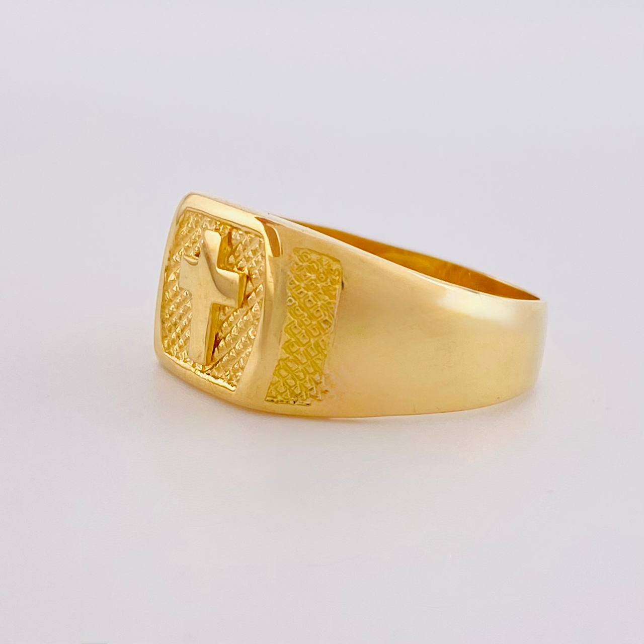 Anillo Sello Cruz 4g / T7 1/2 Oro Amarillo 18K