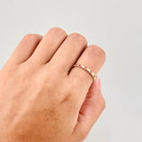 Anillo Corazones Intercalados 1.55g / T7 3/4 Oro Amarillo 18K
