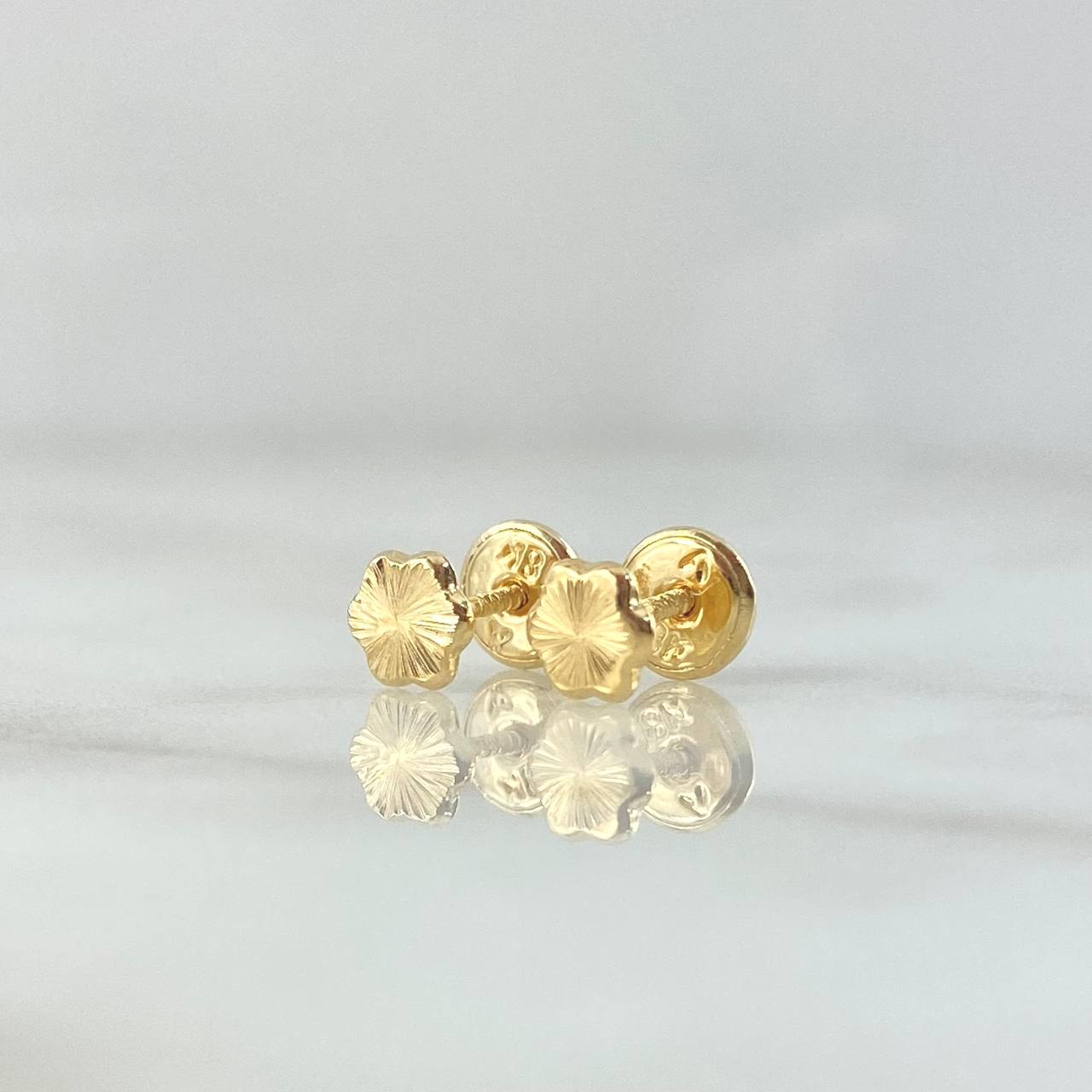 Topos Flores 0.55gr / 5mm Diamantadas Oro Amarillo 18K