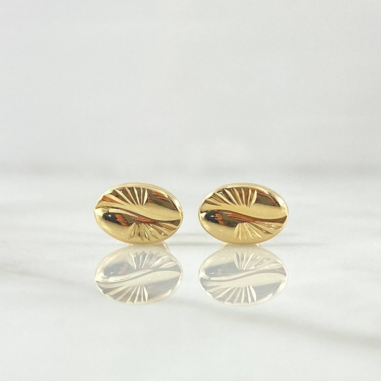 Stud Earrings Coffee Bean 0.95gr / 9.7mm Diamond Cut 18K Yellow Gold