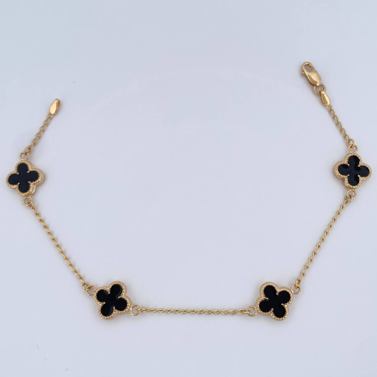 Pulso Trebol Espiga 3.75gr / 7 1/2 in / Oro Amarillo 18K &