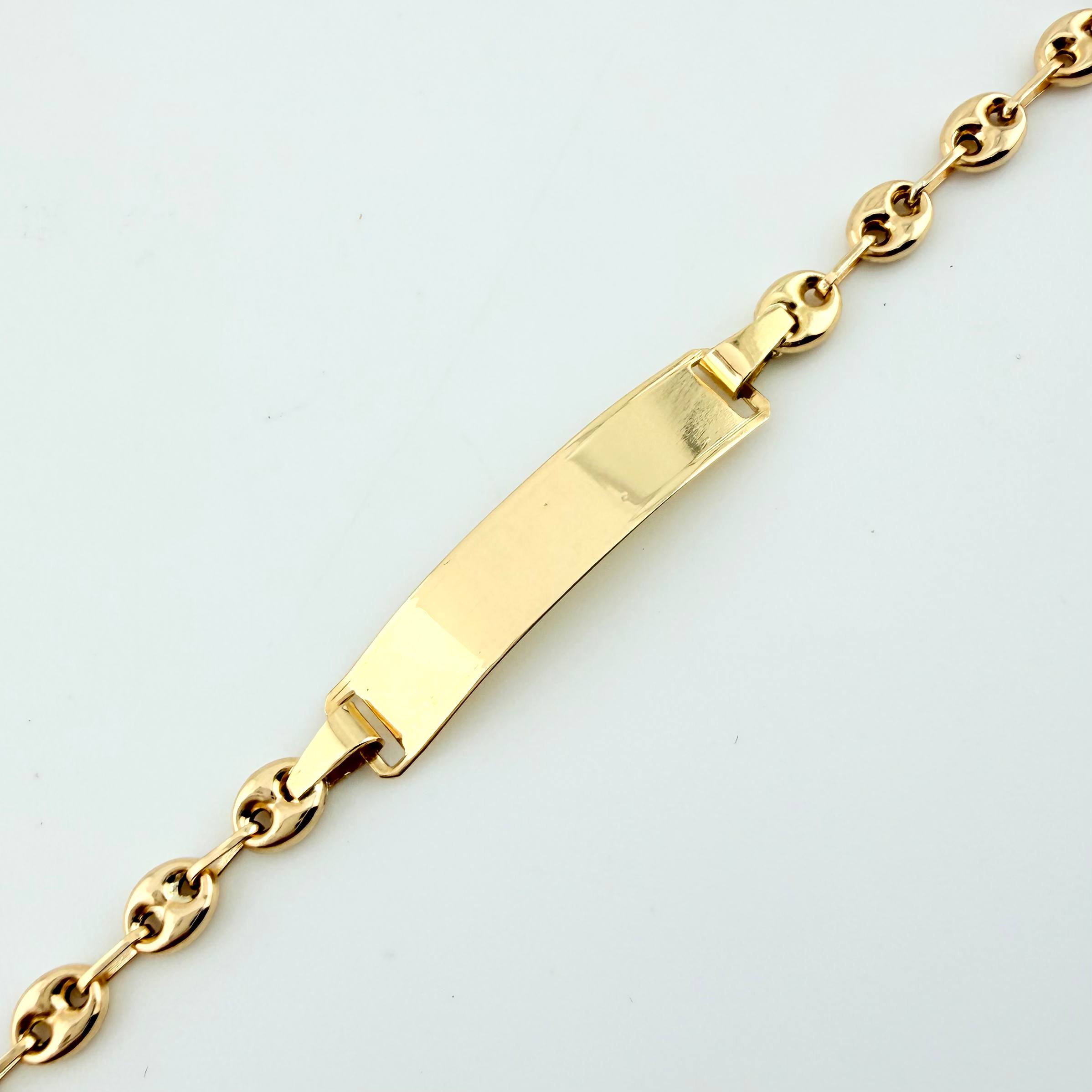 Pulso GC Placa Rectangular 2.65gr / 7 in / 4mm Oro Amarillo 18K *
