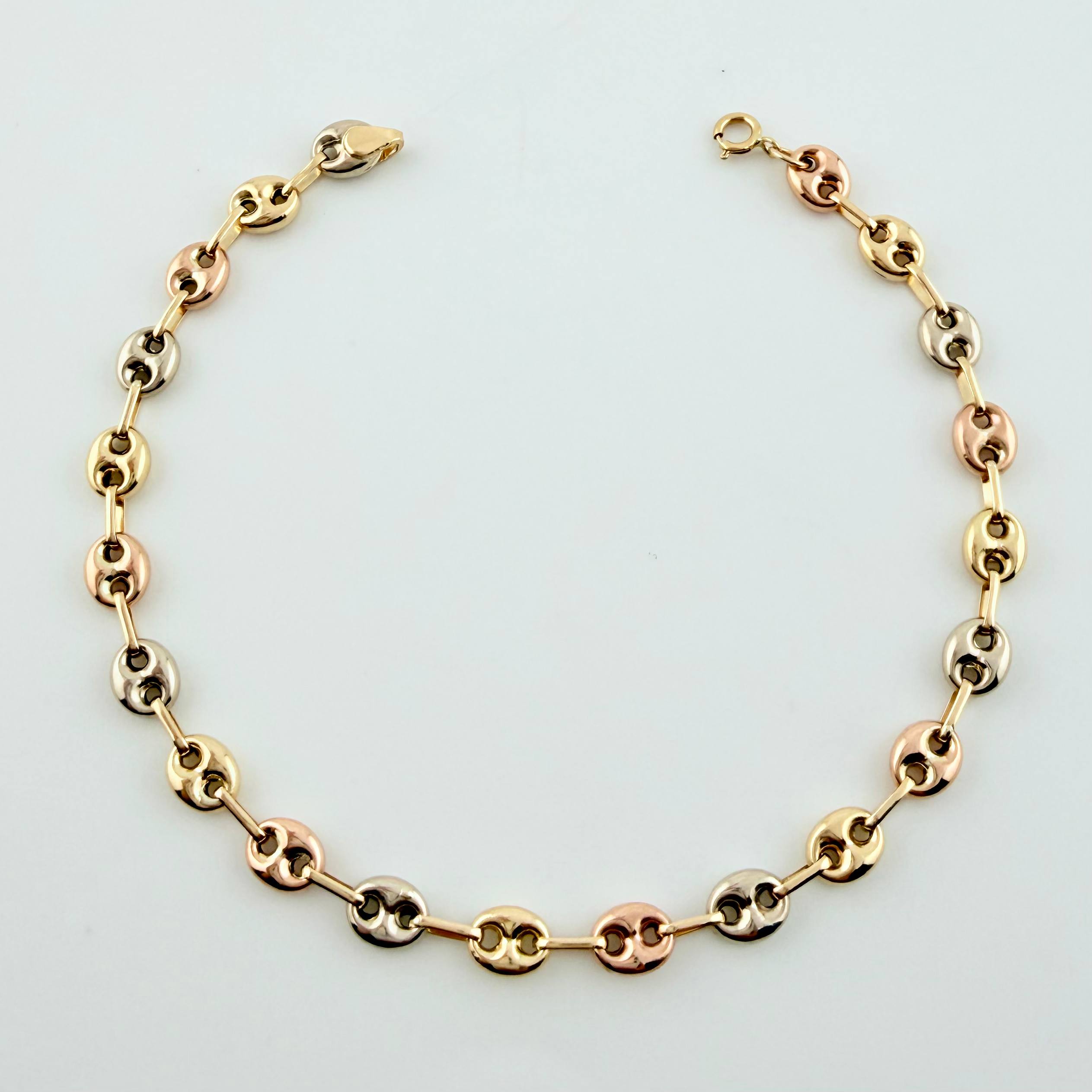 Pulso GC 3.55gr / 8 1/4 in / 4.7mm Tres Oros 18K ©