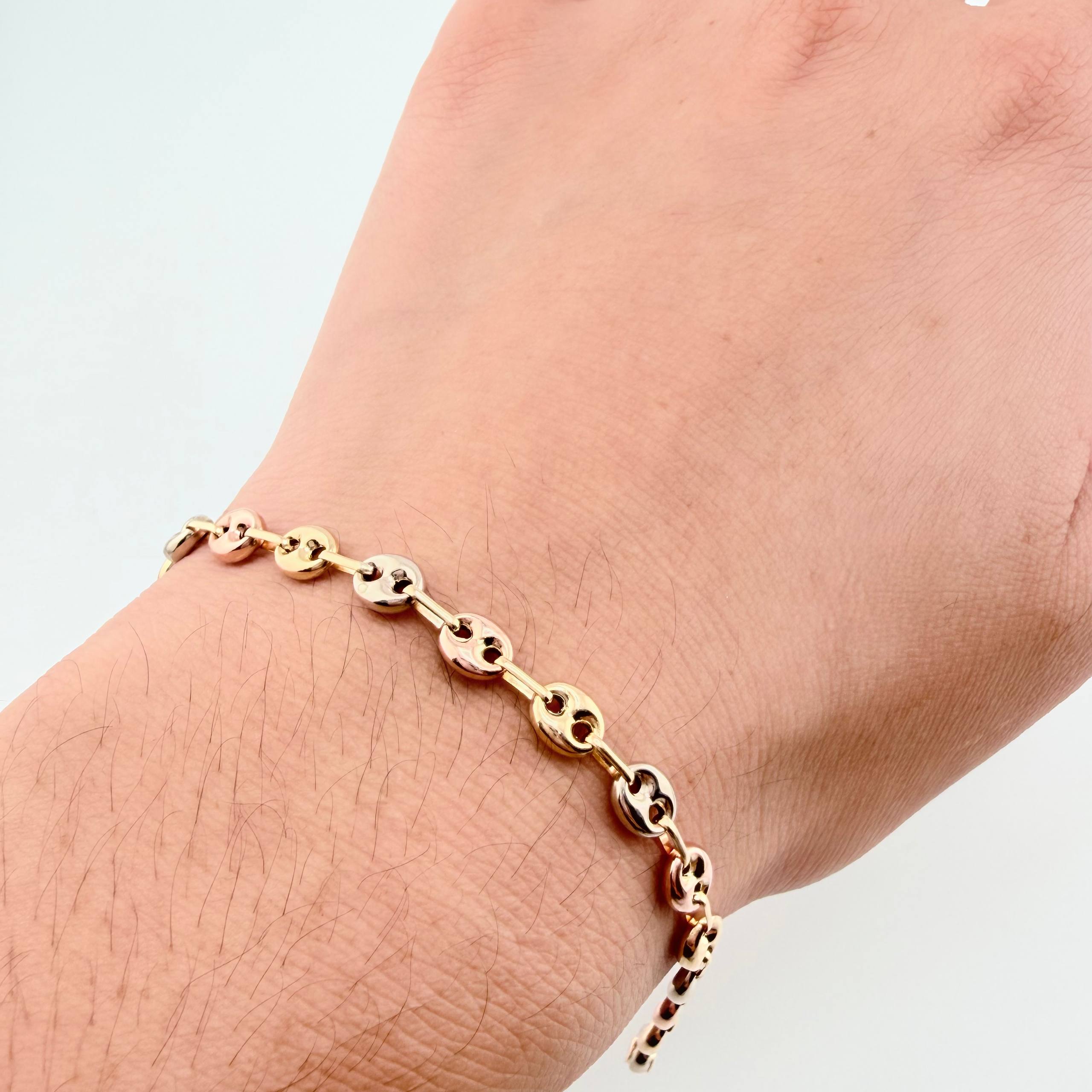 Pulso GC 3.55gr / 8 1/4 in / 4.7mm Tres Oros 18K ©