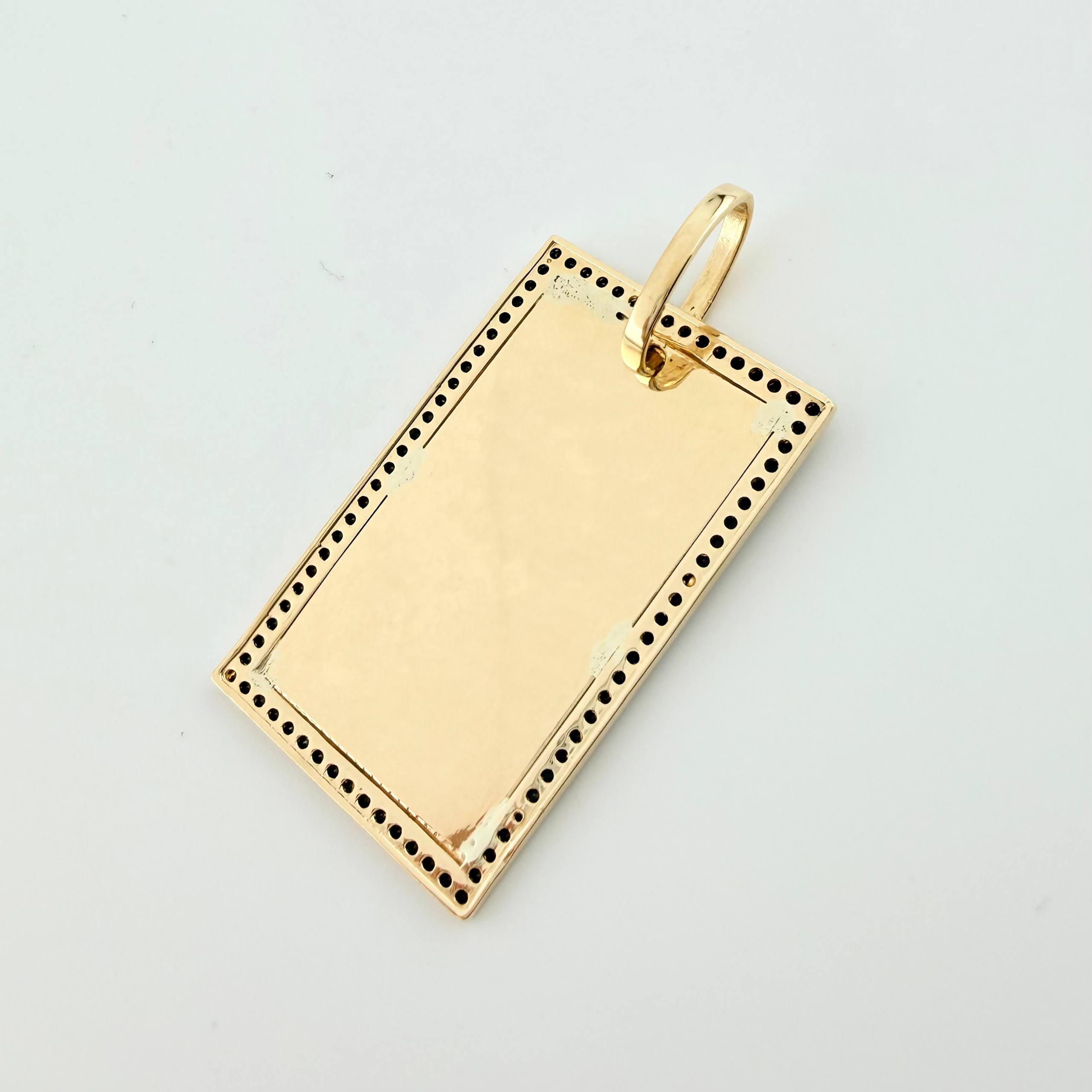 Dije Placa 9.35gr / 4.7cm / Oro Amarillo 18K