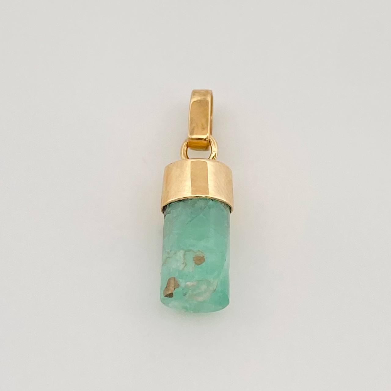 Rough Emerald Pendant 0.4g / 3/4 in 18K Yellow Gold
