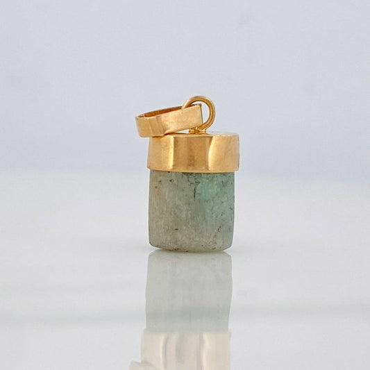 Rough Emerald Pendant 0.8g / 3/4 in 18K Yellow Gold