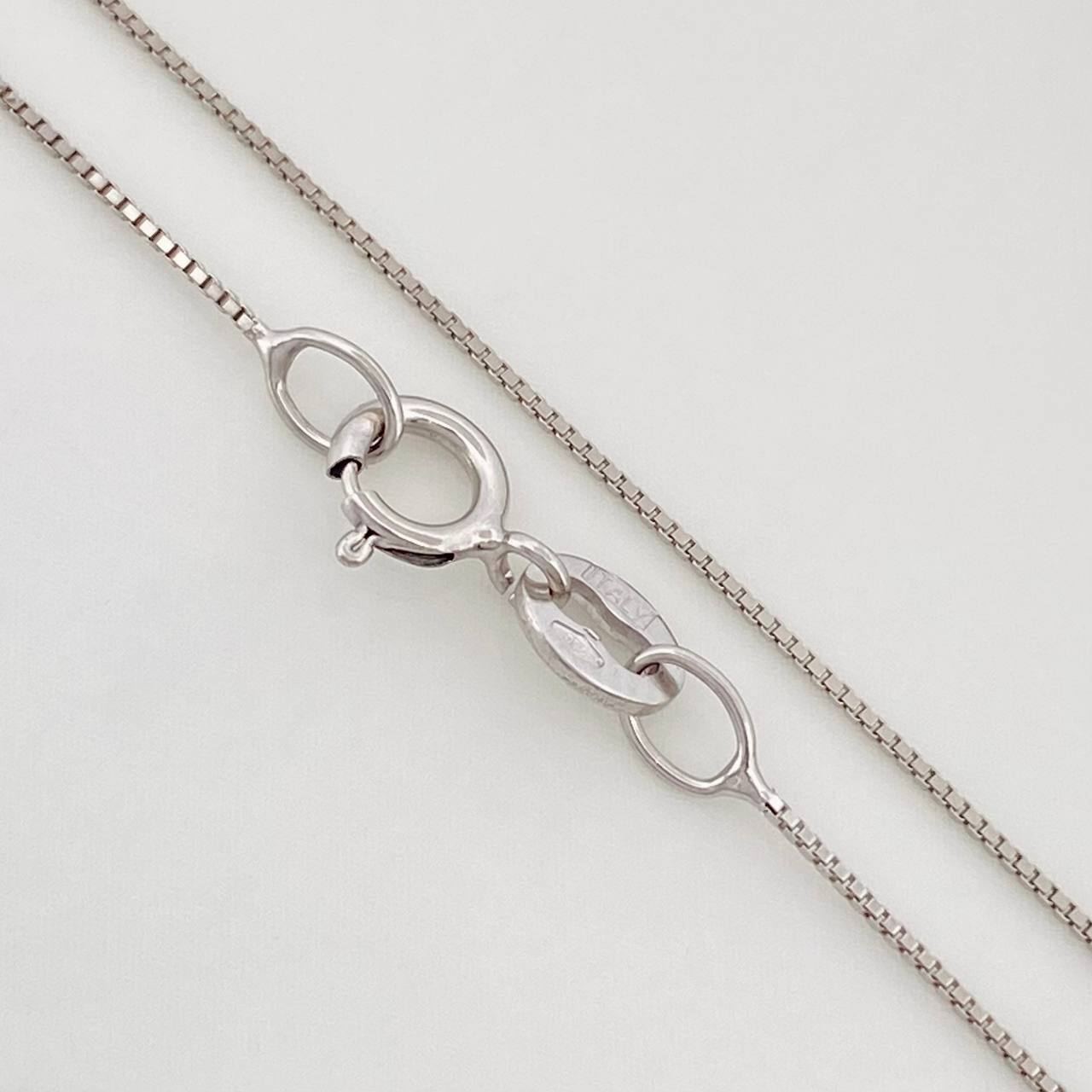 Venetian Chain Set + Emerald Drop Pendant 0.6pts / 1.65g / 18 in White Gold 18K