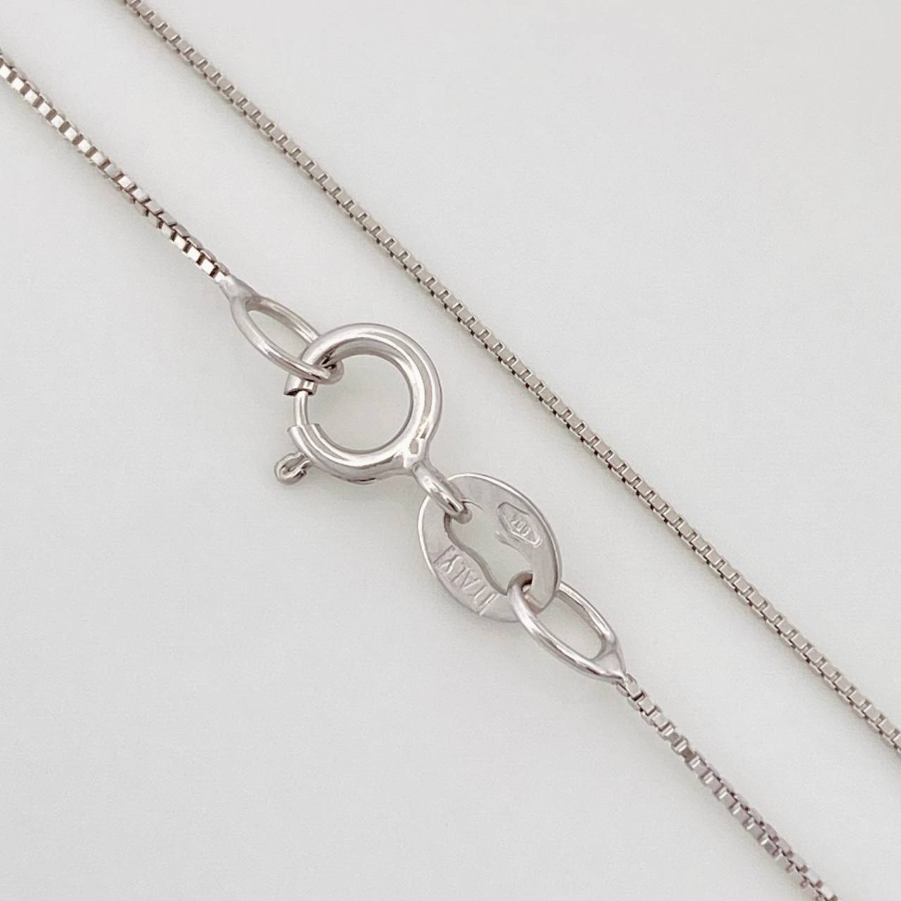 Set Cadena Veneciana + Dije Corazon Esmeralda 0.4pts / 1.45g / 18 in Oro Blanco 18K
