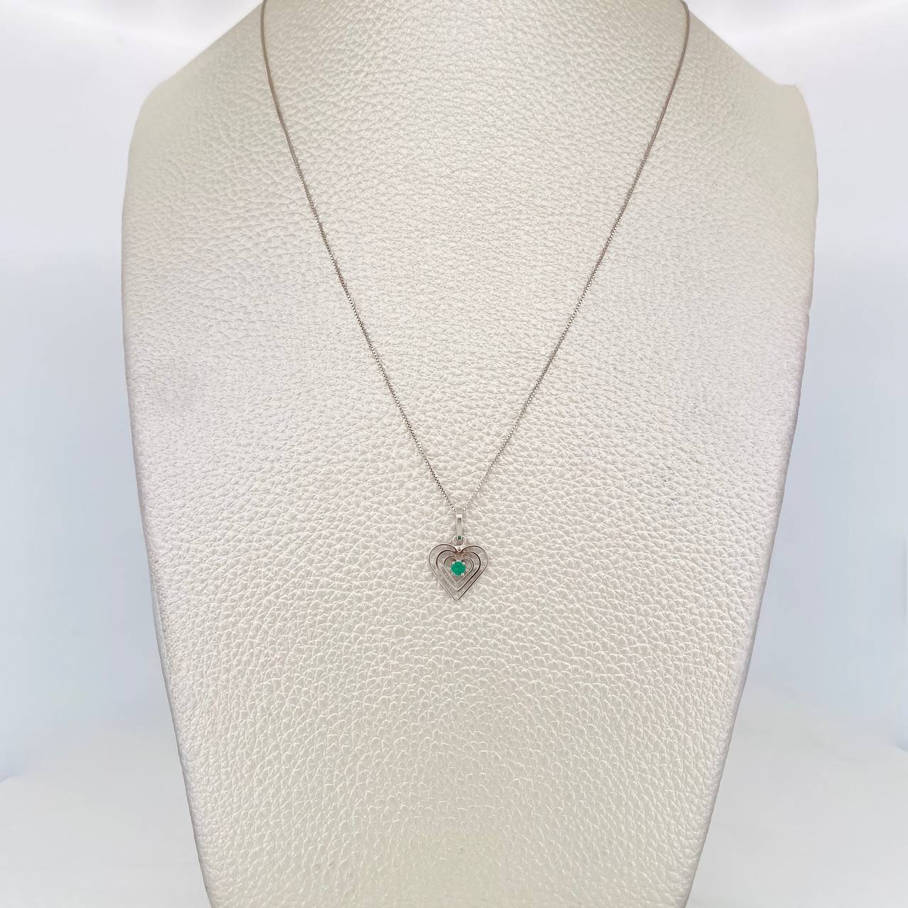 Venetian Chain Set + Emerald Heart Pendant 0.5pts / 1.55g / 18 in White Gold 18K