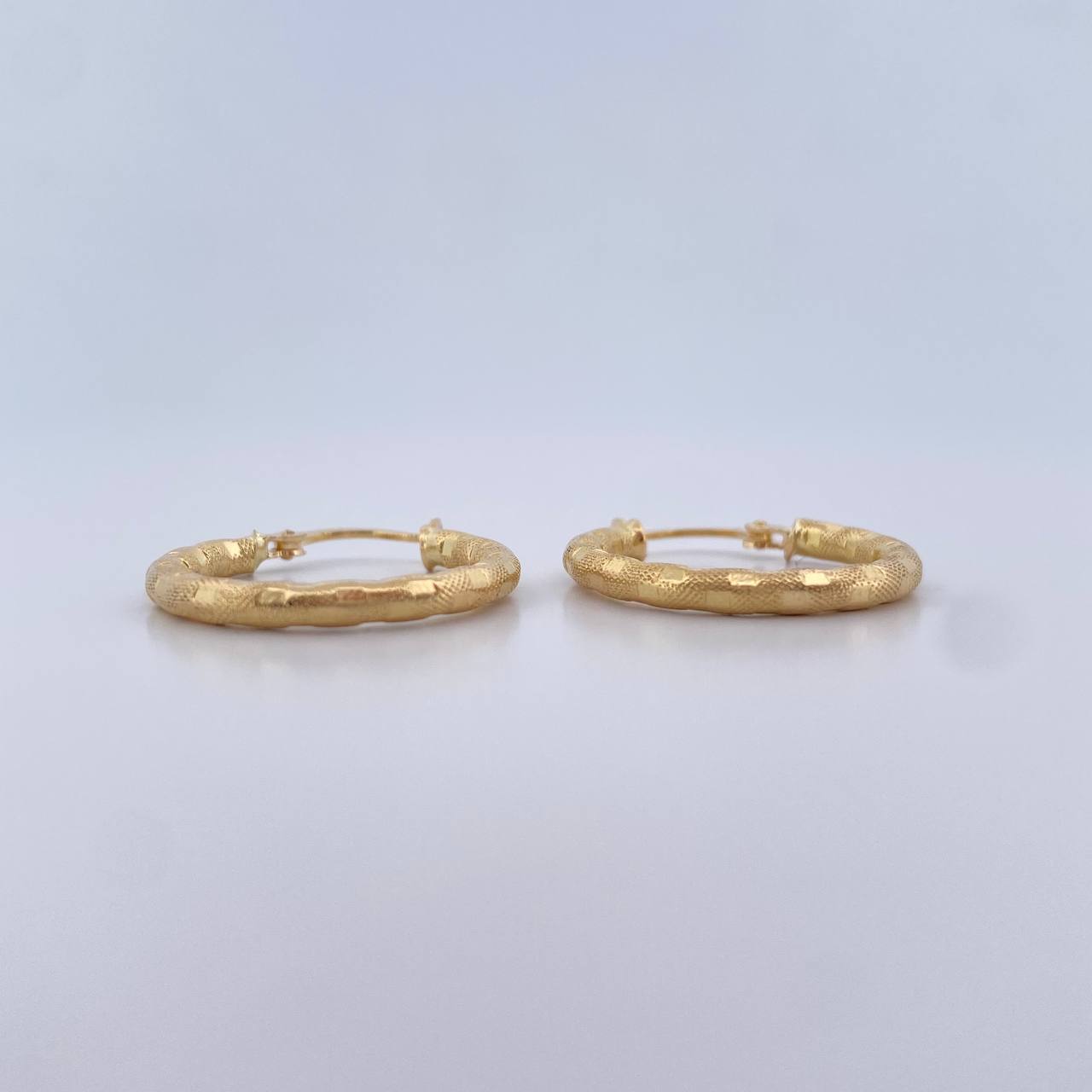 Hoop Earrings Sandra 2.25gr / 2.5cm / 18K Yellow Gold $
