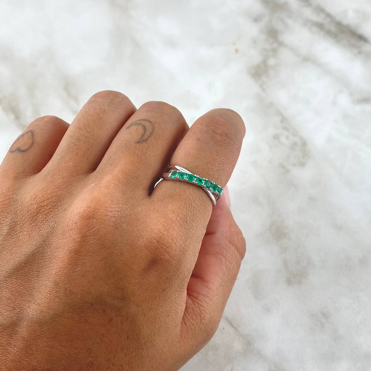 Partial Infinity Churumbela Ring 2.7gr / Size 6 1/2 / Emeralds 46Pts 18K White Gold (Jewel) ©