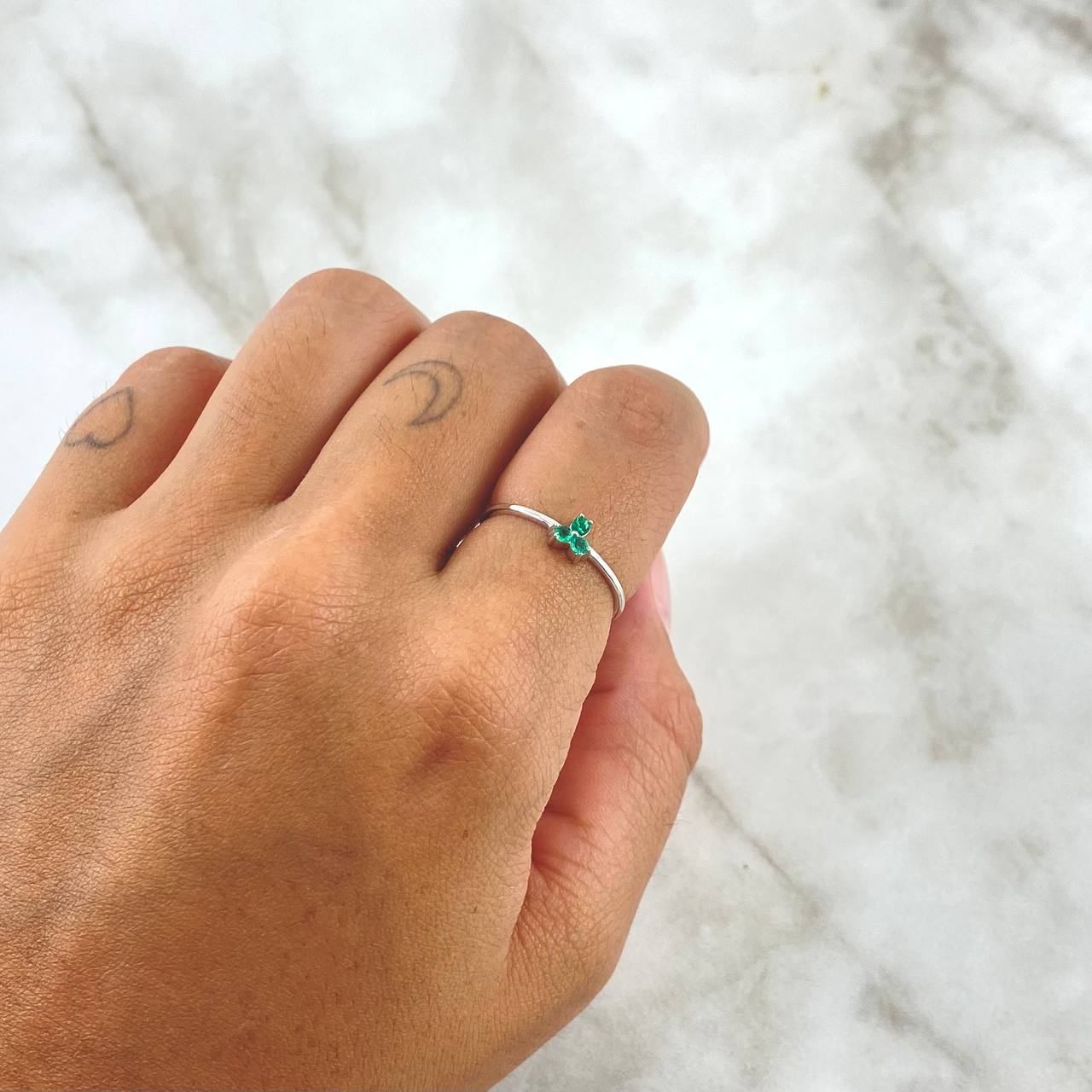 Trio Ring 1.1gr / T6 1/2 / Emeralds 11Pts 18K White Gold (Jewel) ©