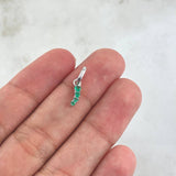 Dije Trio Curvo 0.6gr / 1.6cm / Esmeraldas 13Pts Oro Blanco 18K (Joya) ©