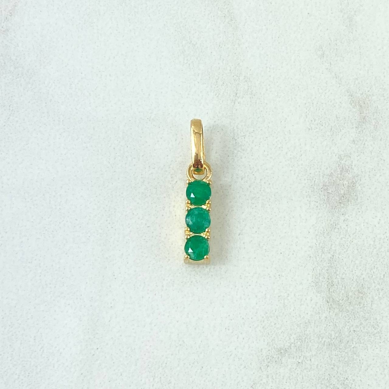 Dije Trio Lineal 1gr / 1.9cm / Esmeraldas 45Pts Oro Amarillo 18K (Joya) ©