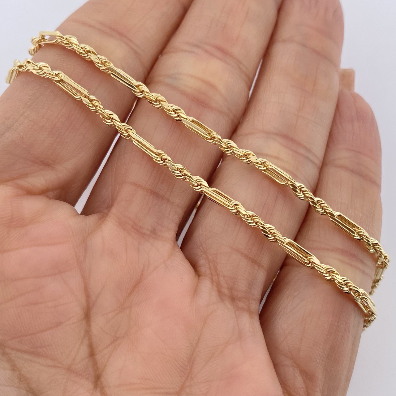 Cadena Lazo G 5.7gr / 24 1/4 in / Oro Amarillo +3 18K $