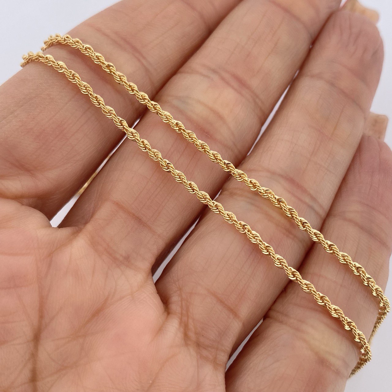 Rope Chain 1.55gr / 17 3/4 in / 18K Gold +3 $
