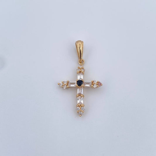 Dije Cruz Gotica 1.6gr / 2.9cm / Circones Blancos Negro Oro Amarillo 18K &