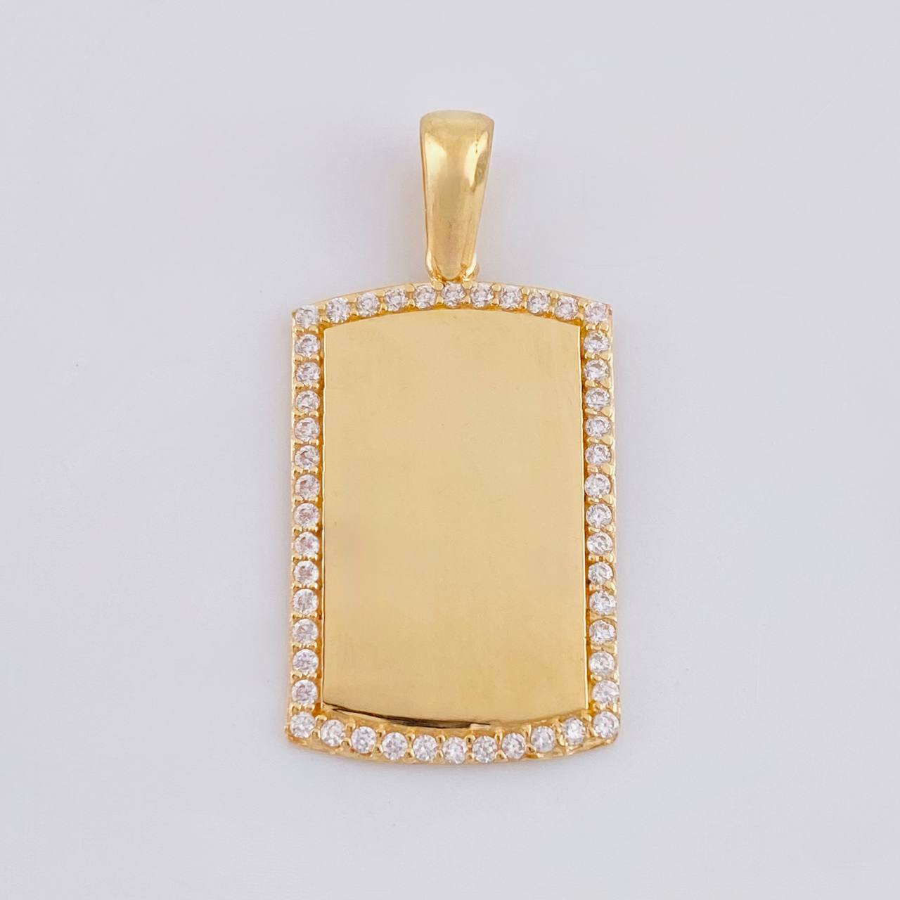 Oval Rectangular Plate Pendant 2.65 g / 1 in 18K Yellow Gold