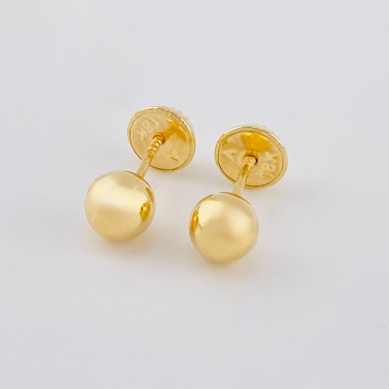 Plain Bead Stud Earrings 0.65 g / in / 6 mm Yellow Gold 18K