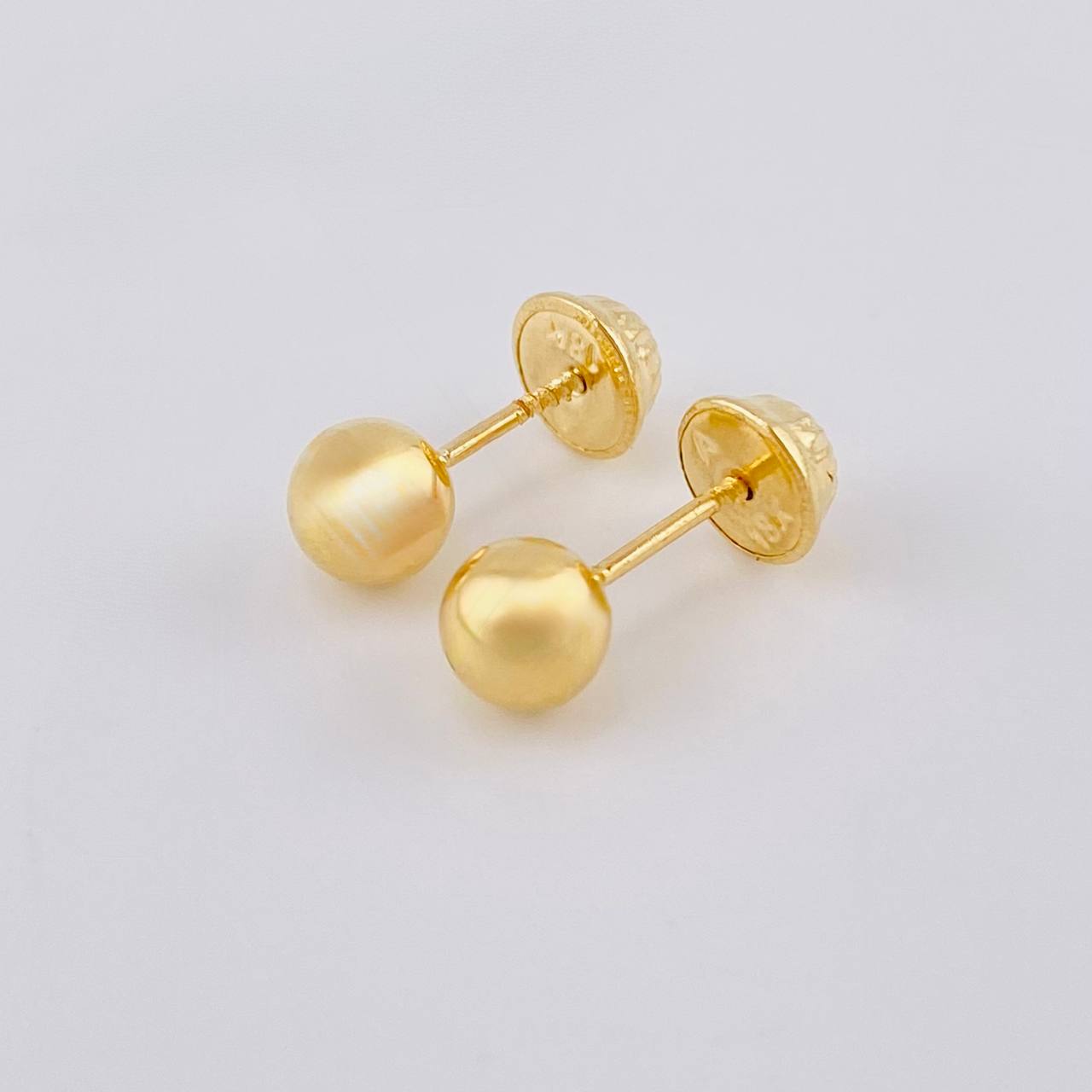 Plain Bead Stud Earrings 0.65 g / in / 6 mm Yellow Gold 18K