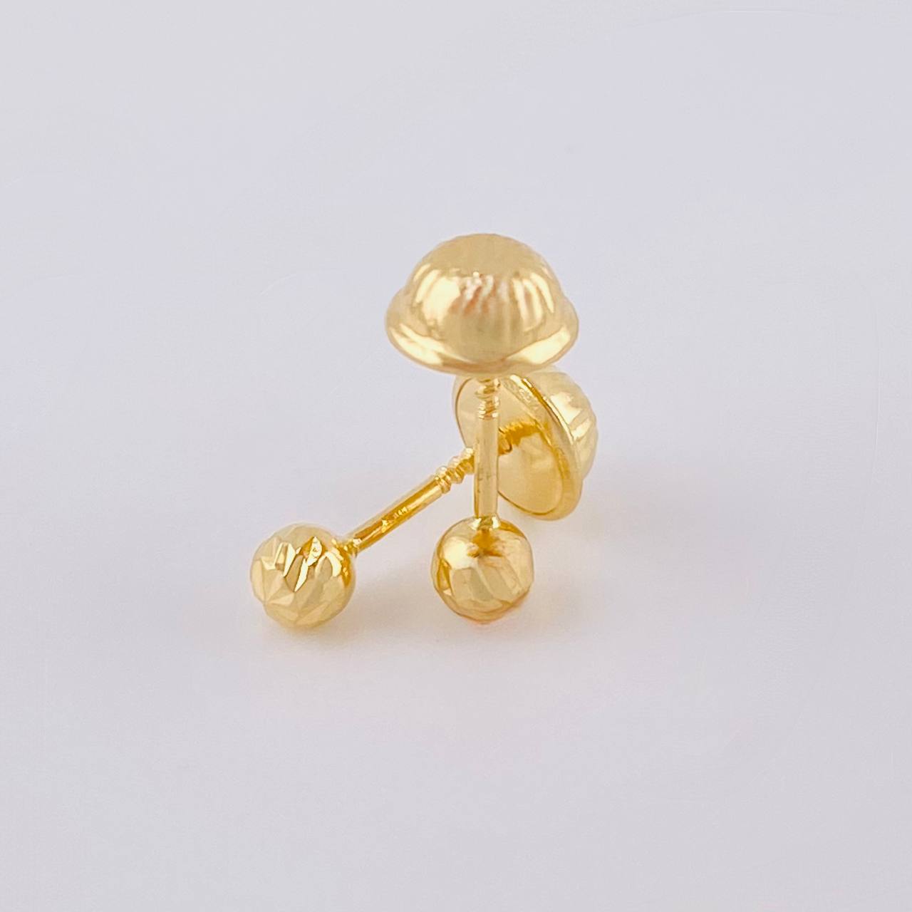 Diamond Cut Bead Stud Earrings 0.6 g / in / 5 mm Yellow Gold 18K