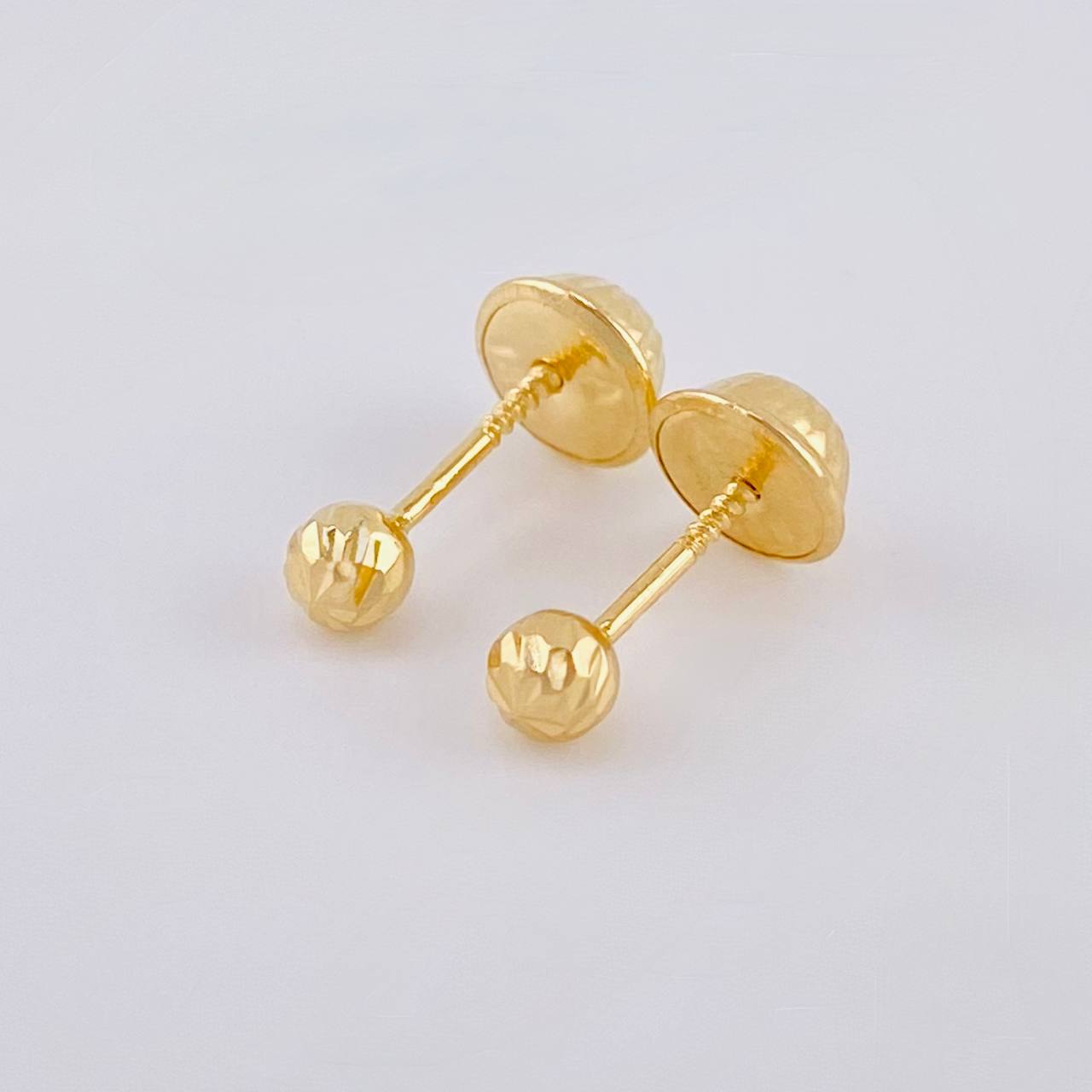 Diamond Cut Bead Stud Earrings 0.6 g / in / 5 mm Yellow Gold 18K
