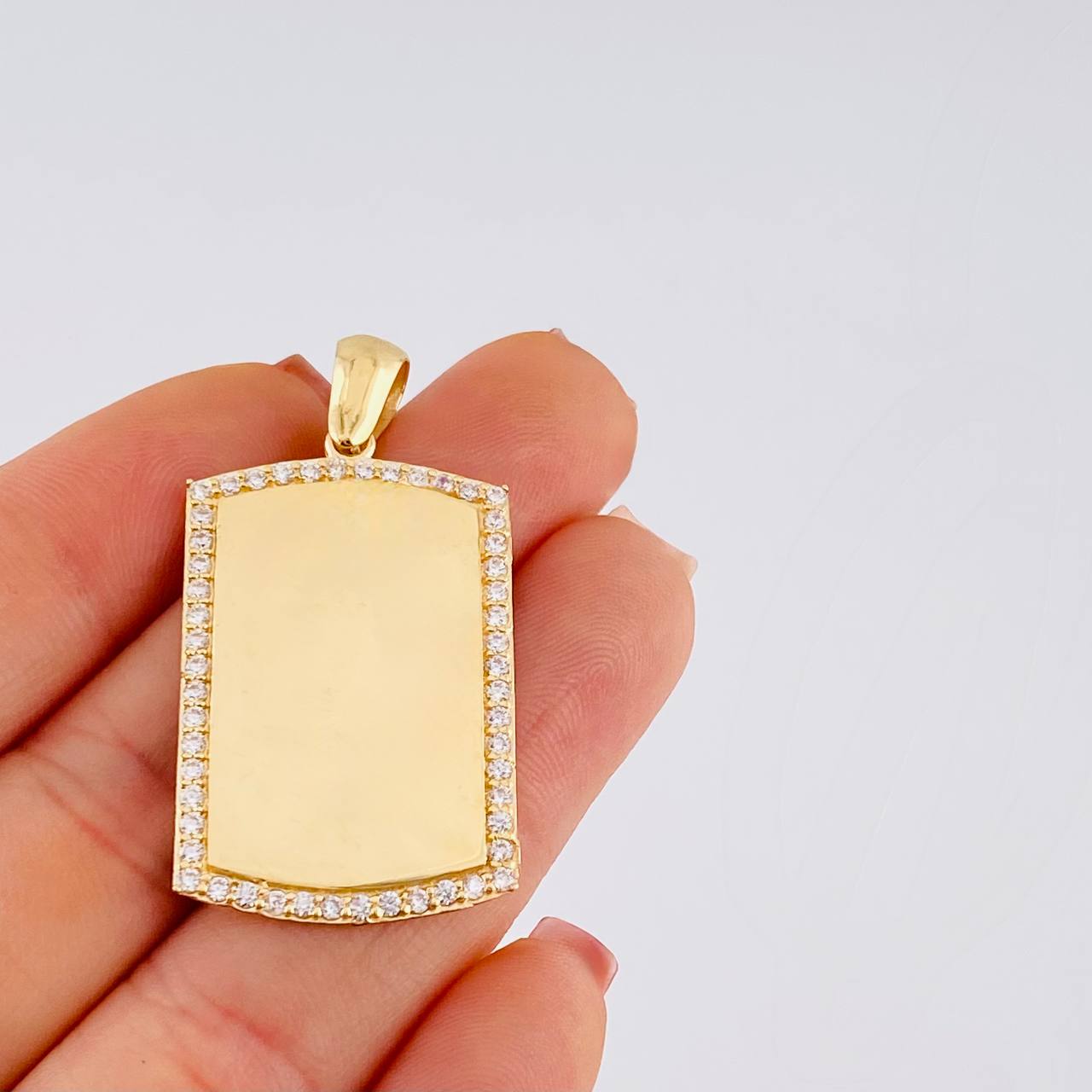 Dije Placa Rectangular Ovalada 6.2 g / 1 1/2 in Oro Amarillo 18K