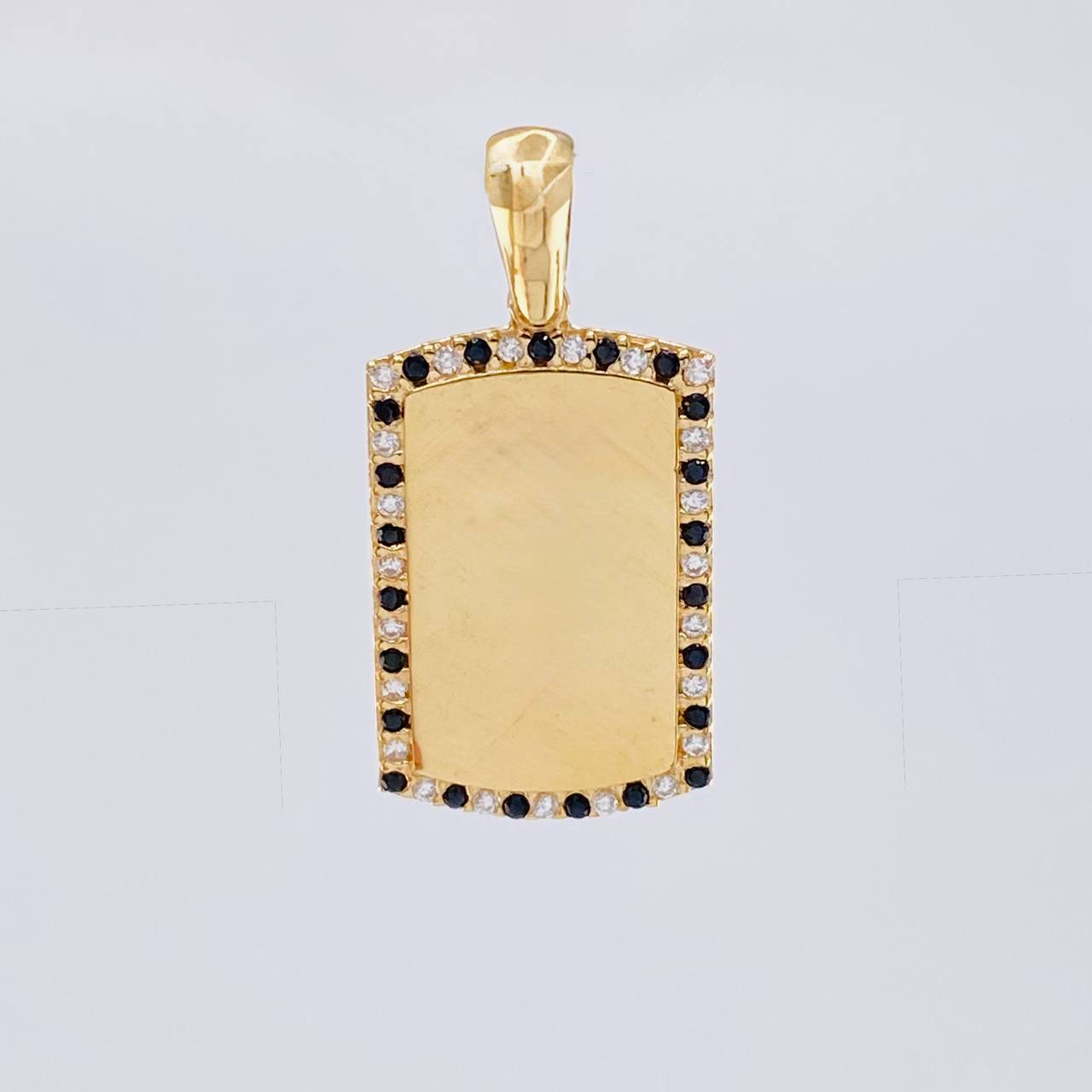 Pendant Rectangular Oval Plate 2.6 g / 1 in 18K Yellow Gold