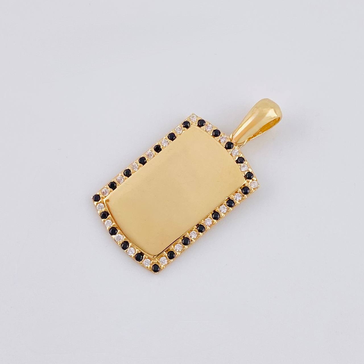 Pendant Rectangular Oval Plate 2.6 g / 1 in 18K Yellow Gold