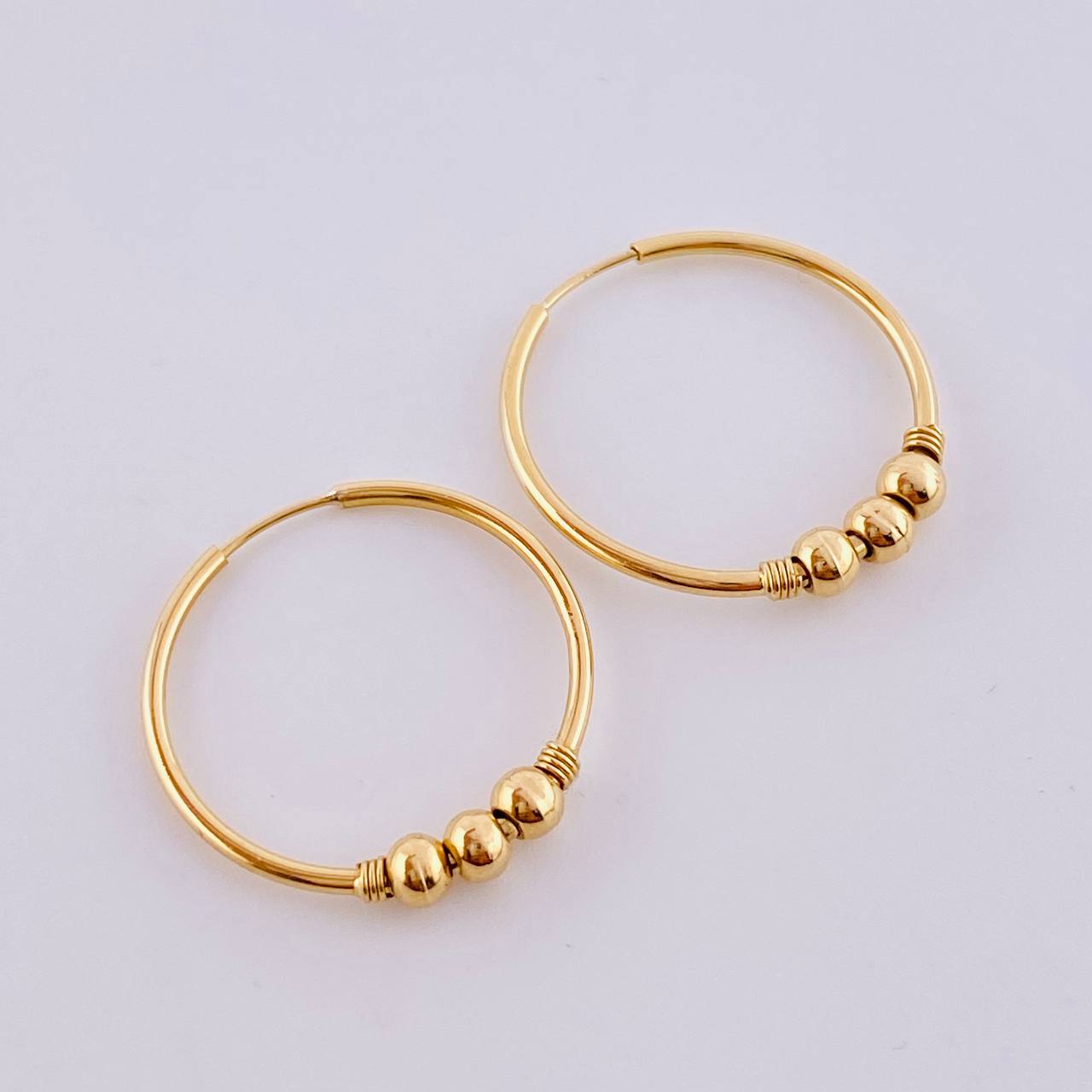 Hoop Earrings Trio Bead 1.25gr / 18K Gold
