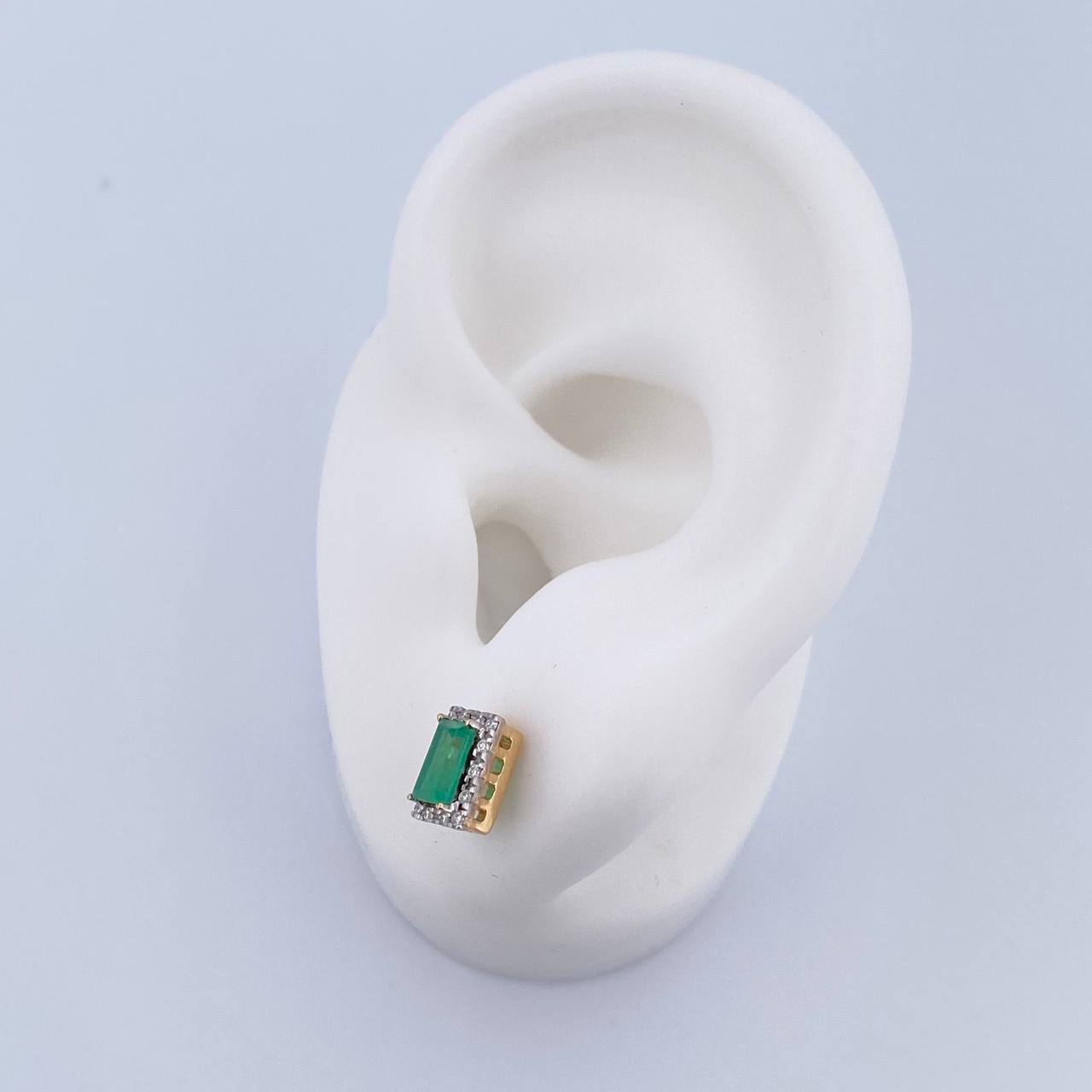 Topos Rectangulo 2.1gr / Esmeralda 57 Pts Diamante 14 Pts Dos Oros Amarillo Blanco 18K (Joya) &