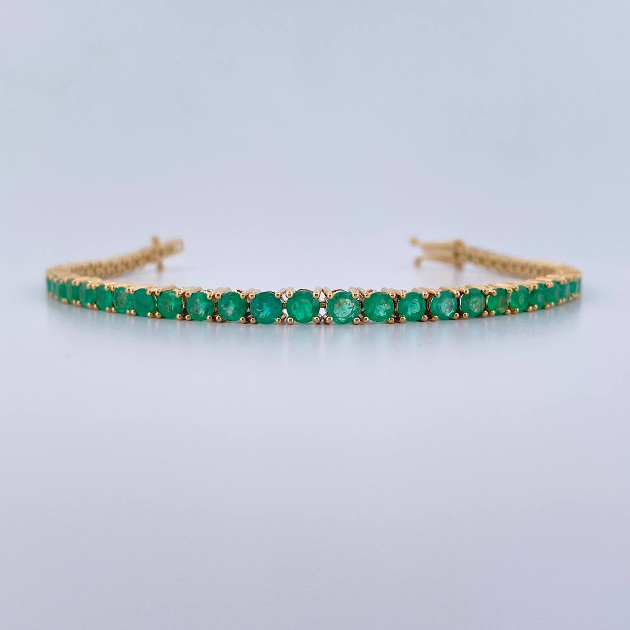 Bracelet Tennis 12.95gr / 17.6cm / 3.7mm Emerald 5.63 Qts 18K Yellow Gold (Jewel) &