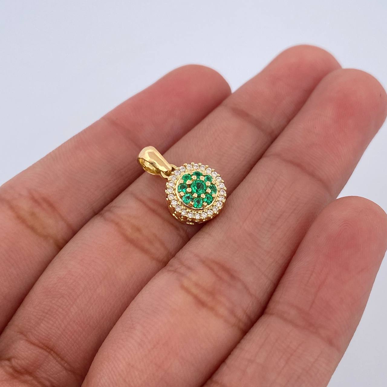 Dije Circulo Puntos 1.75gr / 1.5cm / Esmeralda 14 Pts Diamante 14 Pts Oro Amarillo 18K (Joya) &